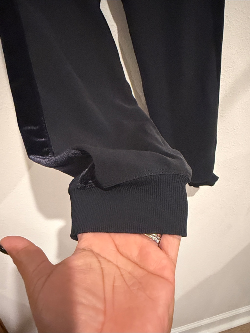 lululemon athletica Black Elastic Waist Jogger Pants - Picture 5 of 8